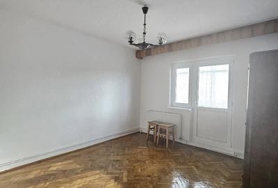 Apartament cu 3 camere decomandat în Exercițiu
