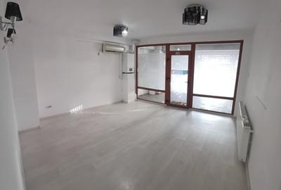Spațiu comercial, de 55 mp, în Trocadero