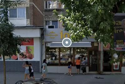 Spațiu comercial, de 100 mp, în Micro III