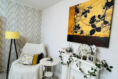 Apartament cu 3 camere decomandat în Central