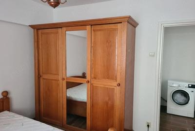 Apartament cu 3 camere decomandat în Rahova