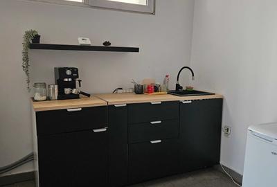 Spațiu comercial, de 900 mp, în Central - 3
