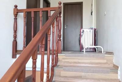 Casă cu 3 camere cu Teren 250 Mp în Valu lui Traian