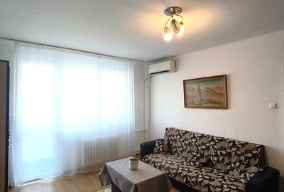 Apartament cu 2 camere semidecomandat în Berceni