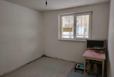 Apartament cu 2 camere semidecomandat în Petros - 3