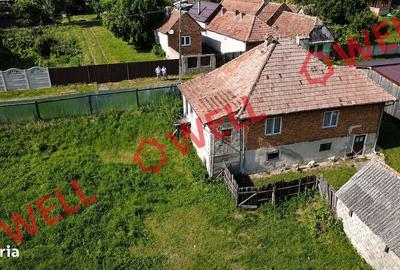 Casă cu 4 camere în Apața