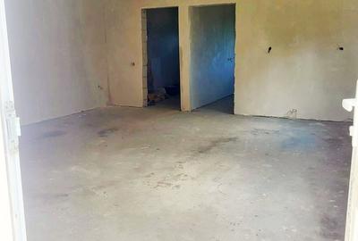 Casă cu 4 camere cu Teren 250 Mp în Lumina