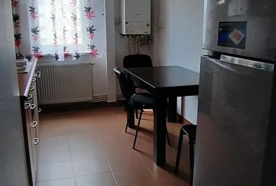 Garsonieră decomandată în Central - 4