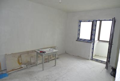 Apartament cu 3 camere decomandat în Feldioara
