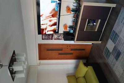 Apartament cu 2 camere decomandat în Central - 1
