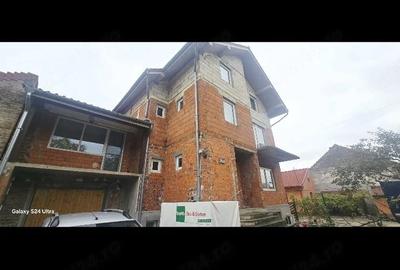 Spațiu comercial, de 371 mp, în Lipovei