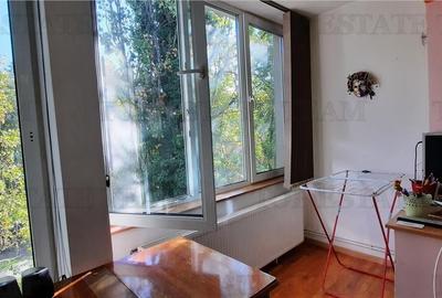 Apartament cu 3 camere decomandat în Pajura - 10