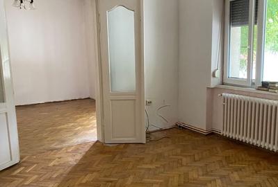 Casă cu 3 camere în Titulescu - 5