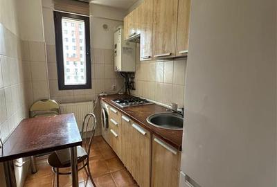Apartament cu 2 camere decomandat în Palat - 5