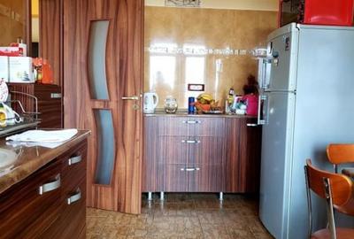 Apartament cu 2 camere decomandat în Lipovei - 3