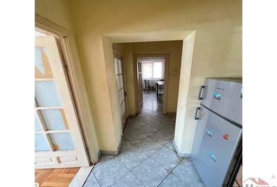 Apartament cu 3 camere decomandat în Central - 1