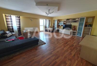 Apartament cu 4 camere decomandat, mobilat în Făgăraș