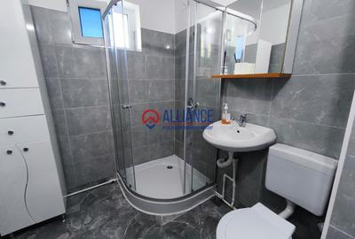 Apartament cu 2 camere decomandat în Tomis Nord - 11