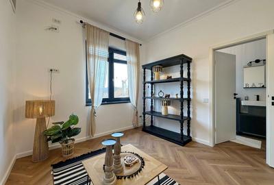 Apartament cu 2 camere decomandat, mobilat în Centrul Istoric