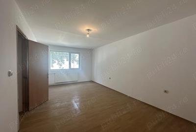 Apartament cu 2 camere nedecomandat în Mihai Bravu