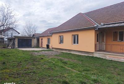 Casă cu 4 camere cu Garaj în Sântana de Mureș - 14