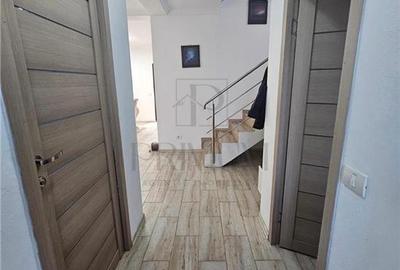 Duplex cu 4 camere cu Teren 263 Mp în Utvin - 8