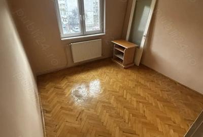 Apartament cu 4 camere decomandat în Central - 8