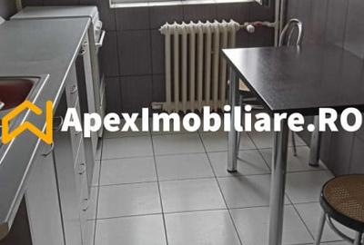 Apartament cu 3 camere decomandat în Dristor