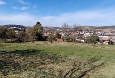 Teren de 3798 mp, în Central - 7