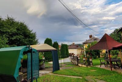 Casă cu 5 camere cu Teren 500 Mp în Central - 2