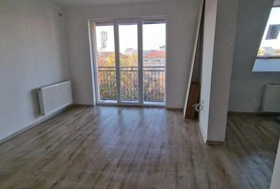 Apartament cu 3 camere decomandat în Aradului - 3