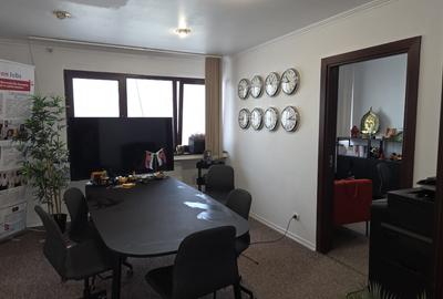Apartament cu 5 camere decomandat în P-ța Romană - 1
