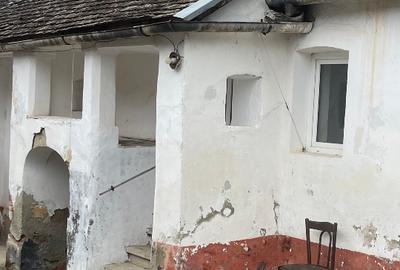Casă cu 3 camere în Băgaciu