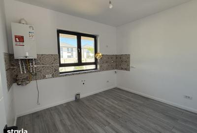 Casă cu 4 camere cu Teren 200 Mp în Central - 6