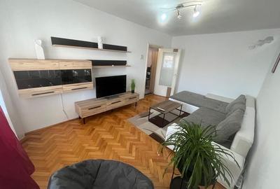 Apartament cu 3 camere decomandat în Terezian