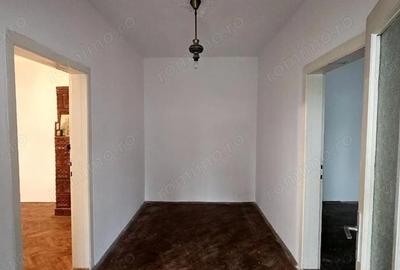 Casă cu Canalizare în Central - 2