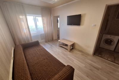 Garsonieră semidecomandată în UMT - 2