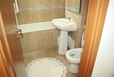 Apartament cu 3 camere decomandat, mobilat în Central - 3