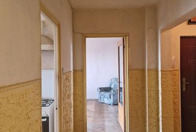 Apartament cu 2 camere decomandat în Republicii - 5