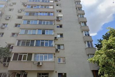 Apartament cu 4 camere decomandat în Dristor