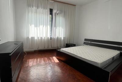 Apartament cu 4 camere decomandat în Centrul Civic - 2