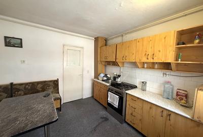 Apartament cu 3 camere semidecomandat, mobilat în Cetate - 6