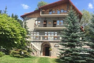 Casă individuală cu 7 camere cu Canalizare în Cornu de Jos (Cornu) - 11