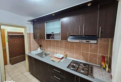 Apartament cu 2 camere semidecomandat în Gorjului