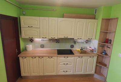 Apartament cu 4 camere decomandat în Hotvon - 2