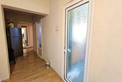Apartament cu 4 camere în Micro 18 - 3