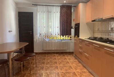 Apartament cu 2 camere decomandat, mobilat în Central