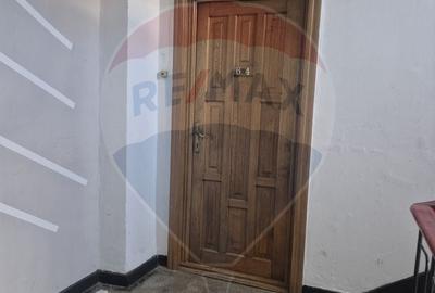 Apartament cu 4 camere decomandat în Central - 4
