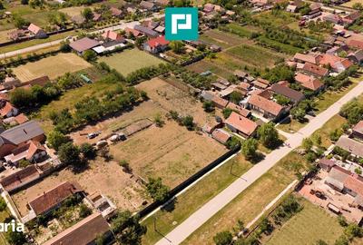 Teren de 1492 mp, în Central - 12