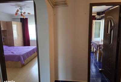 Apartament cu 3 camere, mobilat în Central